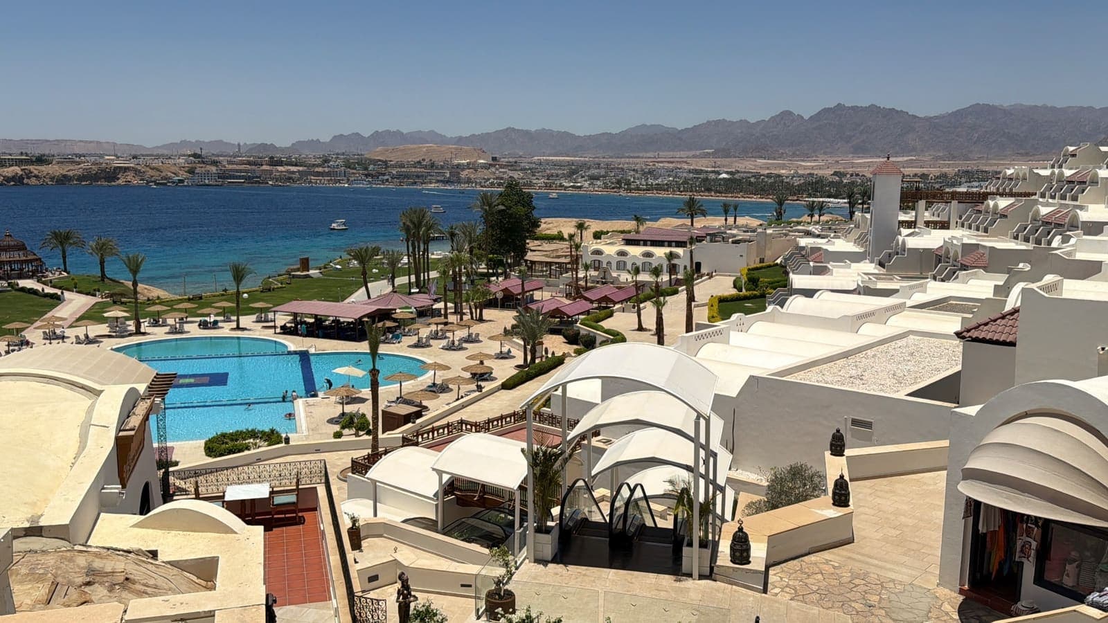 Mövenpick Resort Sharm el-Sheikh: recensione a Naama Bay