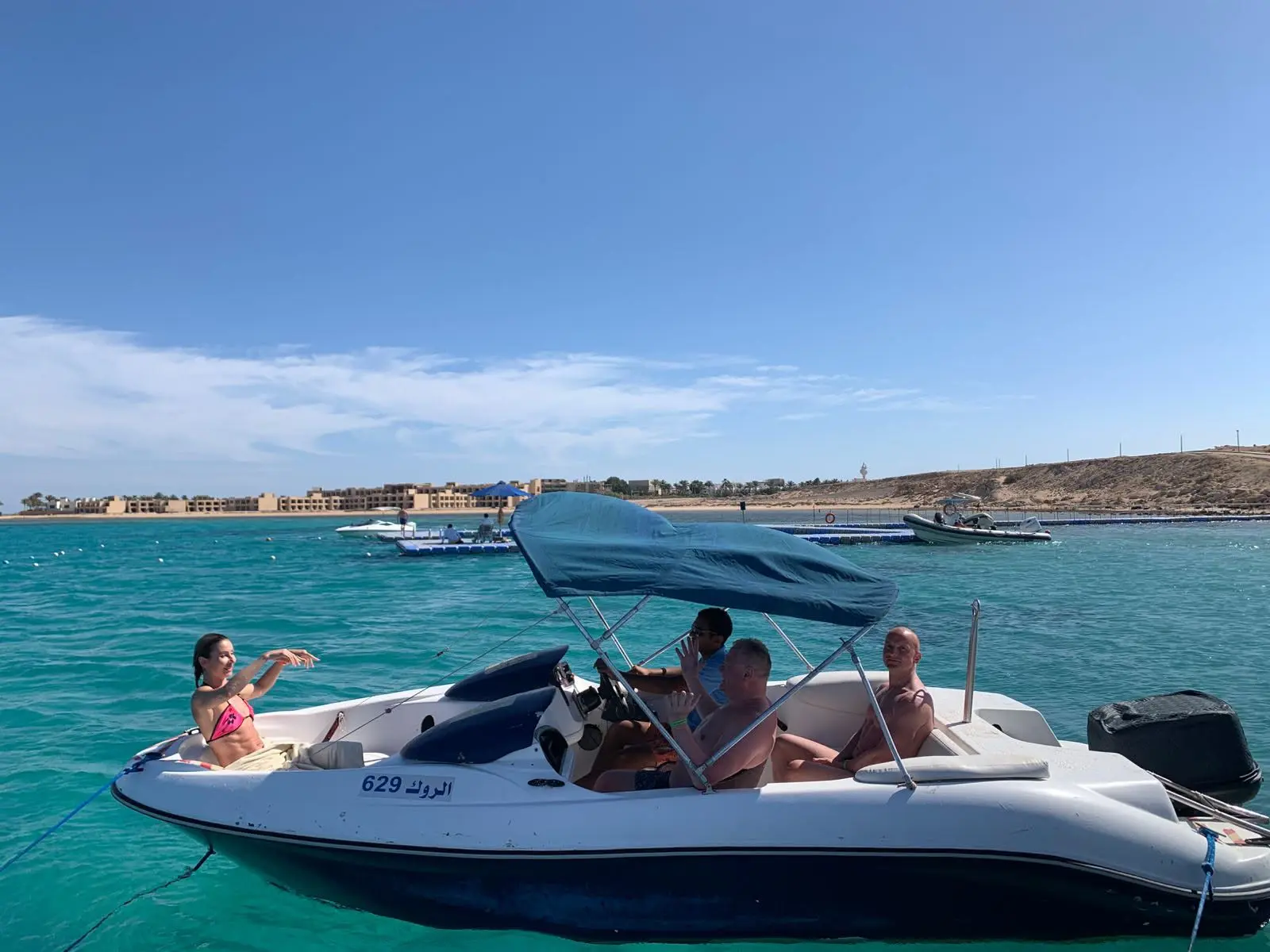 Motoscafo privato a Tiran
