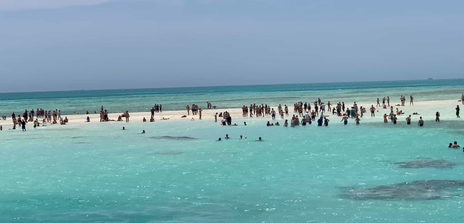 isola che non c' è nelle ore di punta piena di gente