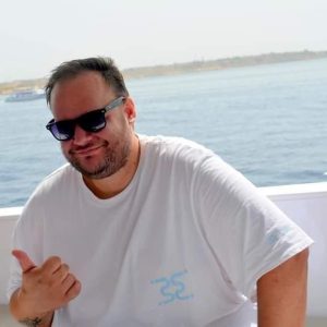 Luca, Logistica e Assistenza