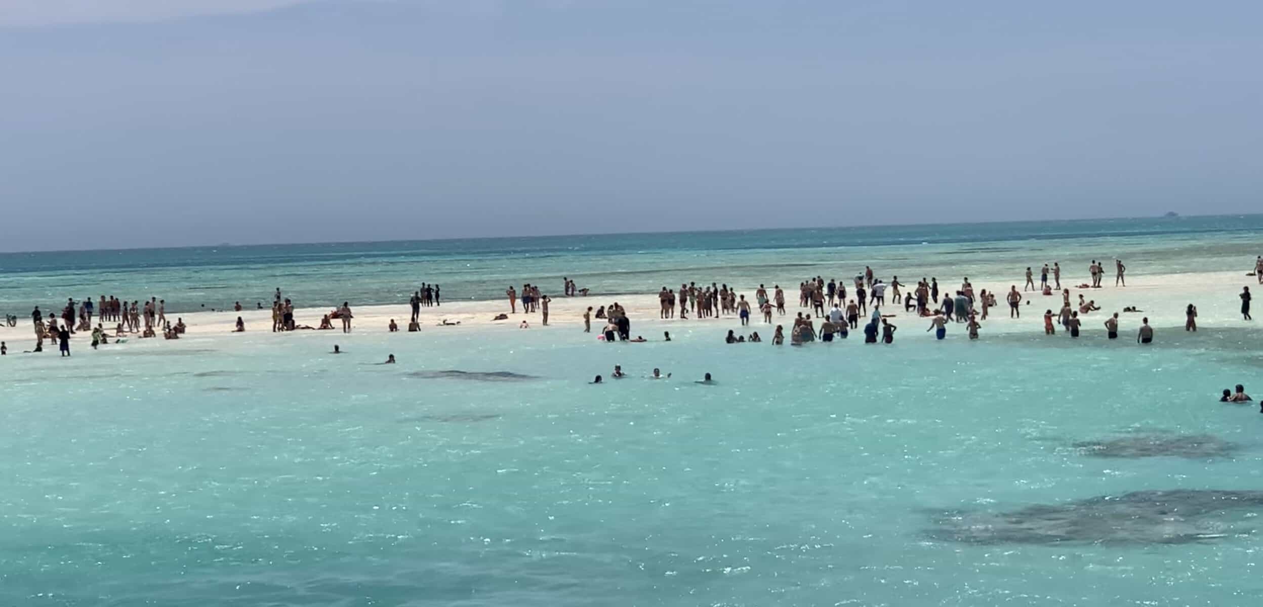 isola che non c' è nelle ore di punta piena di gente